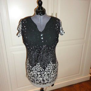 FUNKY PEOPLE Black Women's Pull-Over V-neck Short-Sleeve Blouse Size S NWT!!